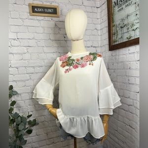 Stem and vine Floral White Gauzy Hi-Lo 3/4 Sleeve Ruffle Tunic Boho Blouse